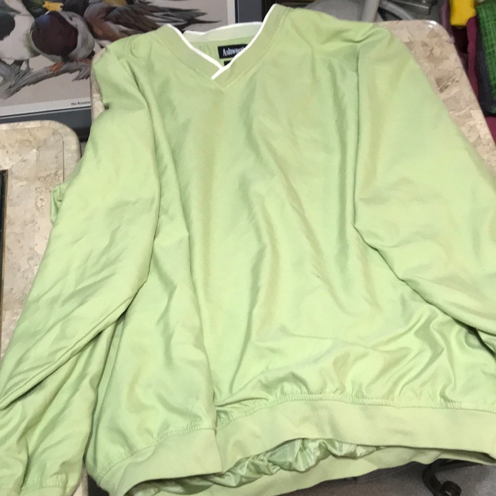 Ash worth windbreaker